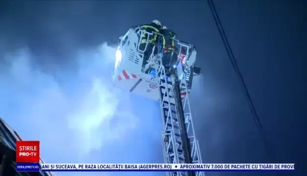 Incendiu puternic în apropierea Gării de Nord din Capitală. Nu exisă victime