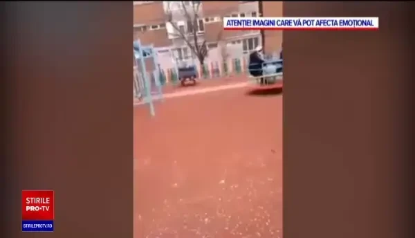 Scene de groază în parcul unde un bărbat și-a trântit nepotul de pământ. ”Copiii urlau că prietenul lor a murit”