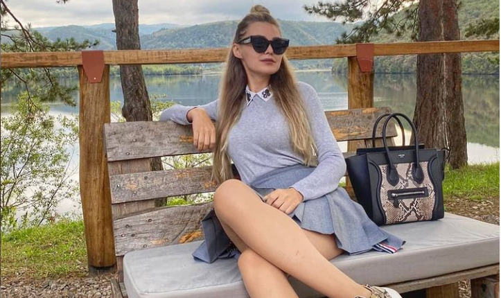 O liberală fostă miss, patroana unei firme de hostess, numită administratora unui spital din Cluj
