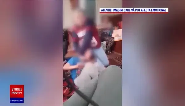 Un nou caz de violență stârnește revoltă. Un bărbat din Suceava, filmat în timp ce își bate cu cruzime copilul de 8 ani