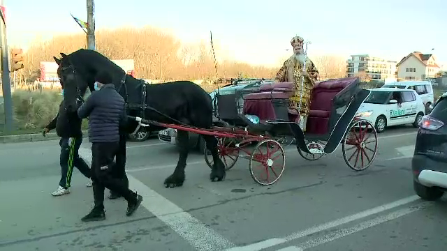 Arhiepiscopia Tomisului: IPS Teodosie nu are averi. Ne aduce aminte de vremurile în care bolşevicii agitau masele