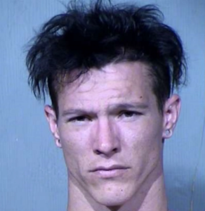 O femeie a murit, după ce a încercat să împiedice răpirea fiului ei de către tatăl său