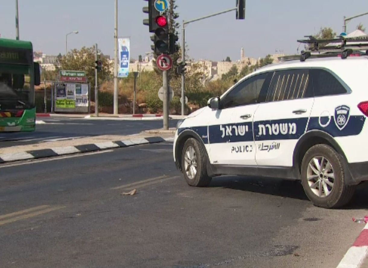 Culoare verzi pentru turiștii vaccinați, propunere în negociere între România, Israel și Grecia