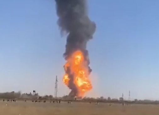 Cel puţin 10 răniţi în explozia unei cisterne de gaz la un post vamal de la graniţa irano-afgană. VIDEO