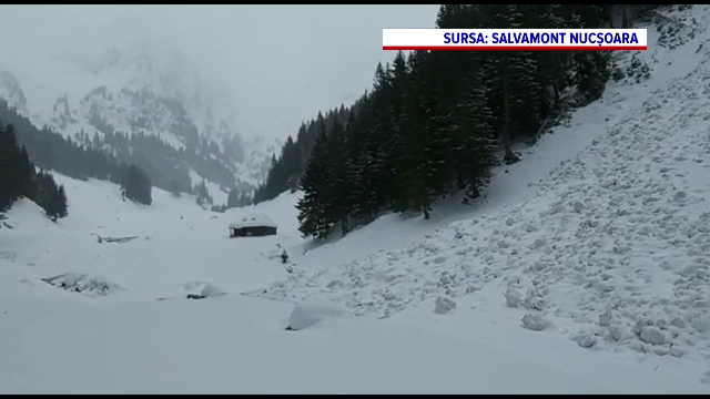 Avalanşe în Făgăraş. Turiştii, avertizaţi să nu se aventureze pe munte