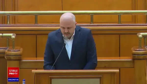 Emanuel Ungureanu (USR), către PSD: Din cauza voastră ard spitalele!