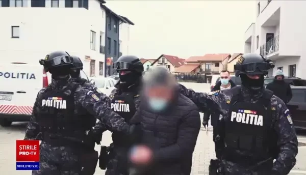 Bărbatul acuzat că și-a omorât fosta iubită susține că se împăcase cu ea chiar în seara crimei