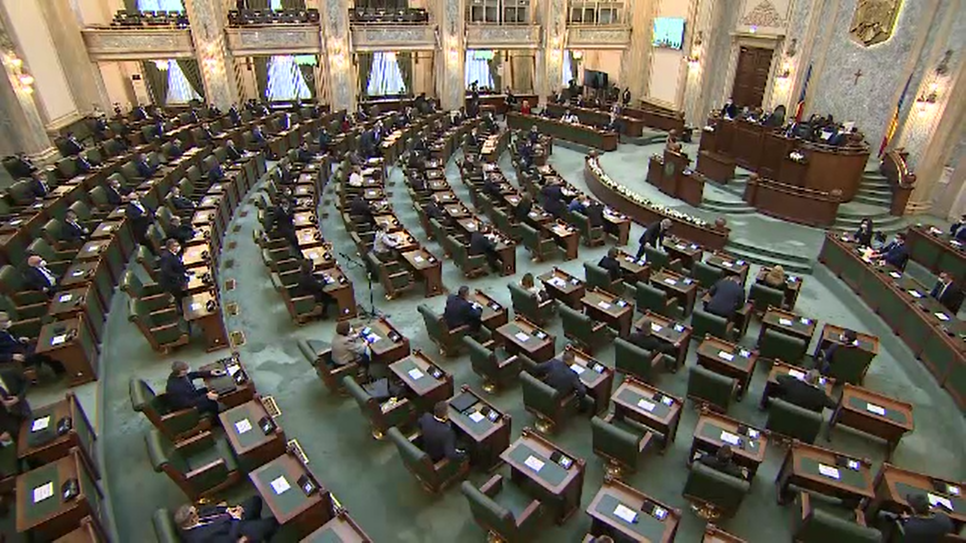 Parlamentul a respins amendamentul pentru dublarea alocaţiilor, susţinut de Gabriela Firea