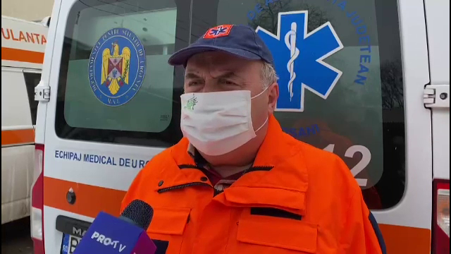Un copil de 3 ani care scuipa sânge a murit în ambulanţa trimisă fără medic