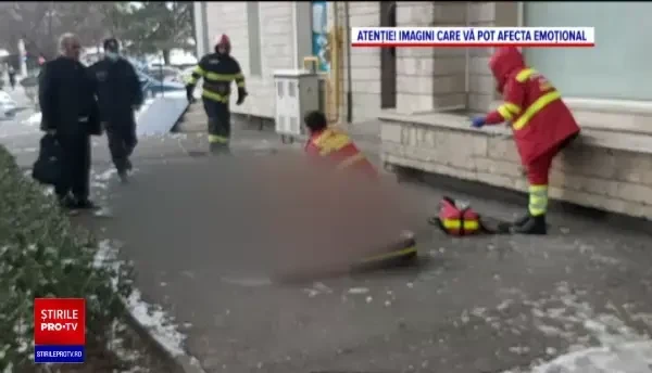 Anchetă privind intervenția pompierilor în cazul incendiului de la Constanța, în urma căruia o femeie a murit