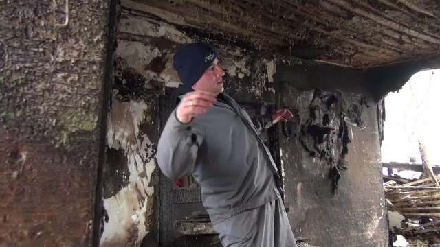 Un bărbat din Neamț a murit ars de viu în propria casă. ”Vecinul m-a sunat să sun la pompieri”