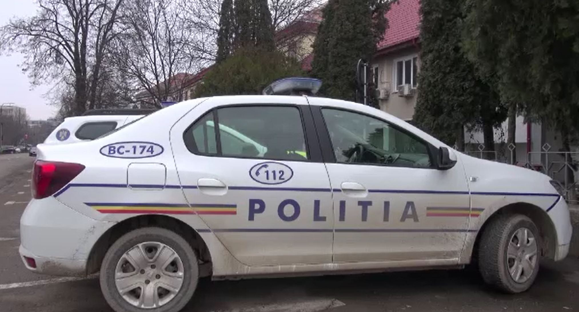 Caz șocant în Bacău. Un băiat de 16 ani, abuzat sexual de un alt tânăr într-o scară de bloc