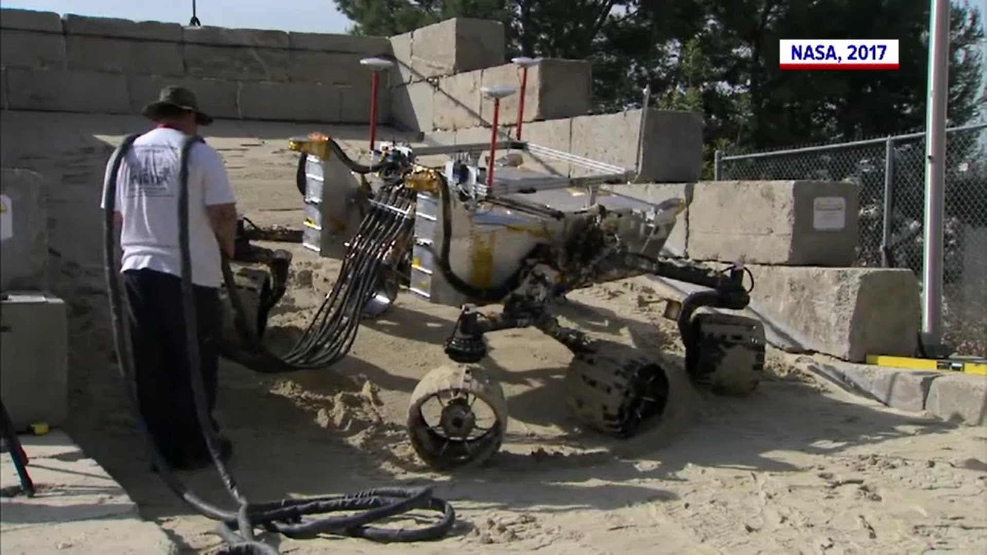 Ce misiune are roverul Perseverance, trimis de NASA pe Marte