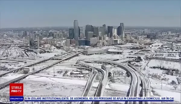 Criză în Texas: oamenii nu au apă. Cozi de kilometri întregi la magazinele de alimente