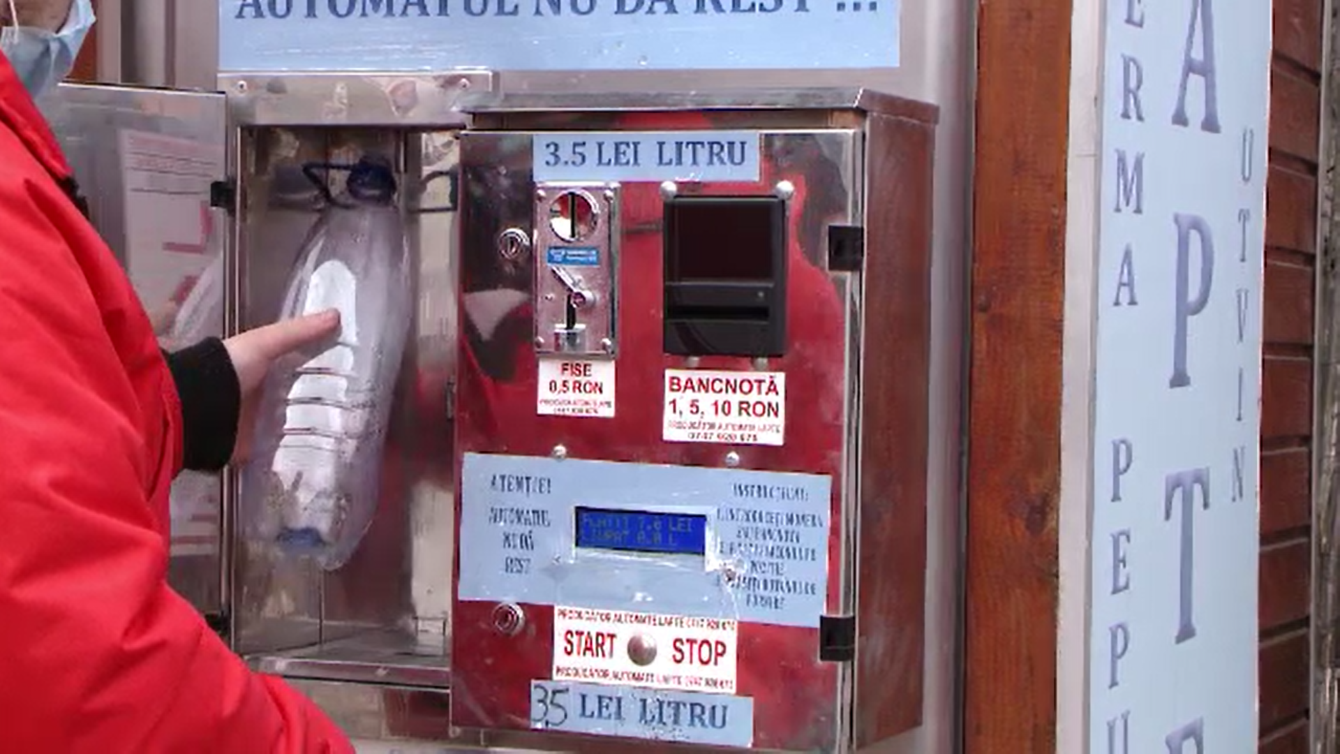 Criza sanitară i-a îndemnat pe fermieri să apeleze la dozatoare pentru a-și vinde laptele