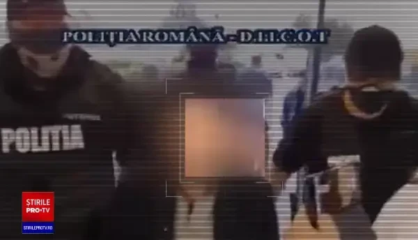 Poliţia face publice imagini de la extrădarea unuia dintre liderii unui cartel mexican al drogurilor