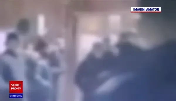 Amenzi de 70.000 de lei pentru 15 persoane care s-au adunat să joace poker în București