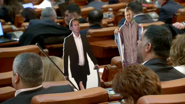 Parlament, ora premierului