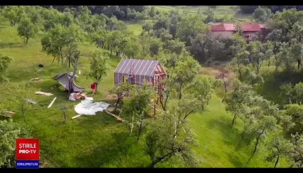 Opt construcții românești, incluse în cea mai importantă competiție de arhitectură contemporană din UE