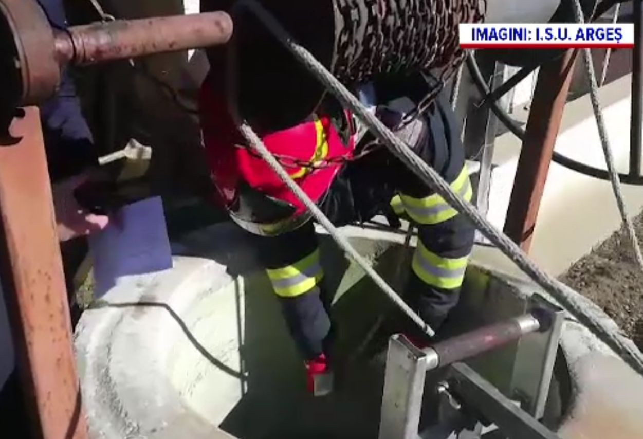 Un bărbat din Argeş şi-a găsit mama înecată în fântână "I s-o fi luat"
