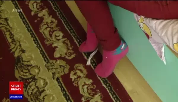 Legea educației sexuale așteaptă de 3 luni în Parlament. Între timp, avem tot mai multe mame minore