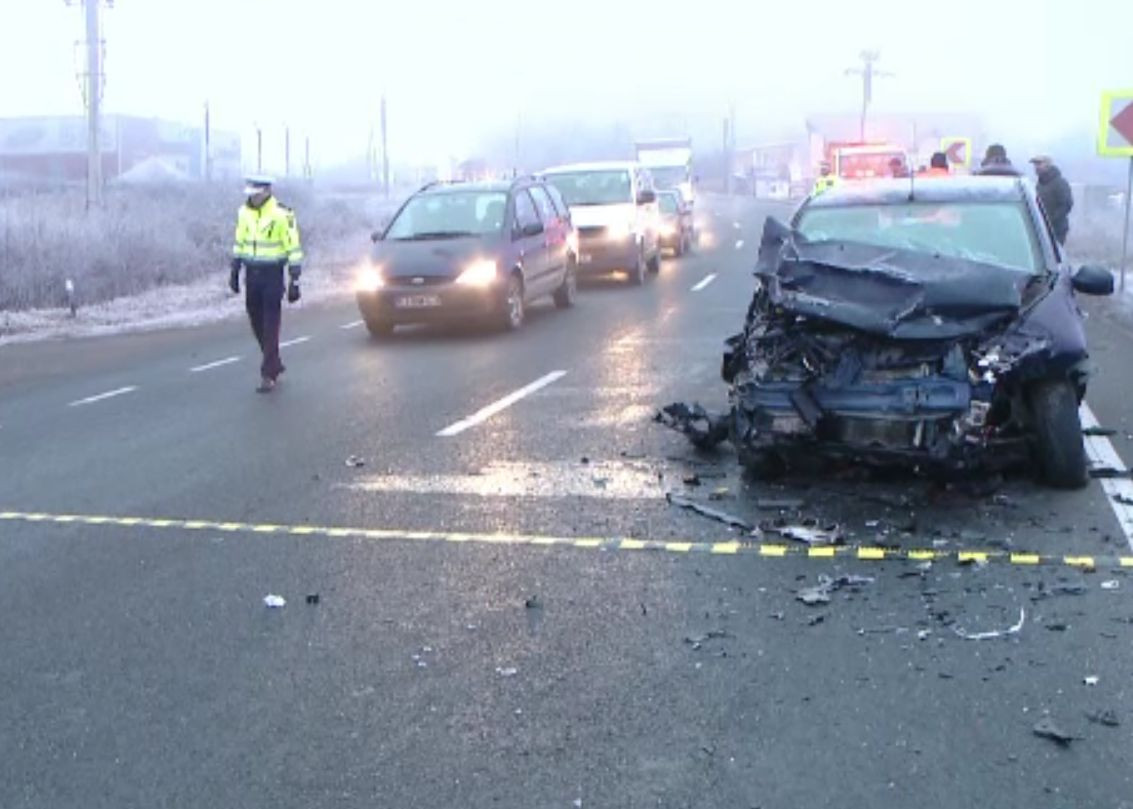 Legea prin care victimele accidentelor pot cere mai ușor despăgubiri ajunge la președintele Iohannis