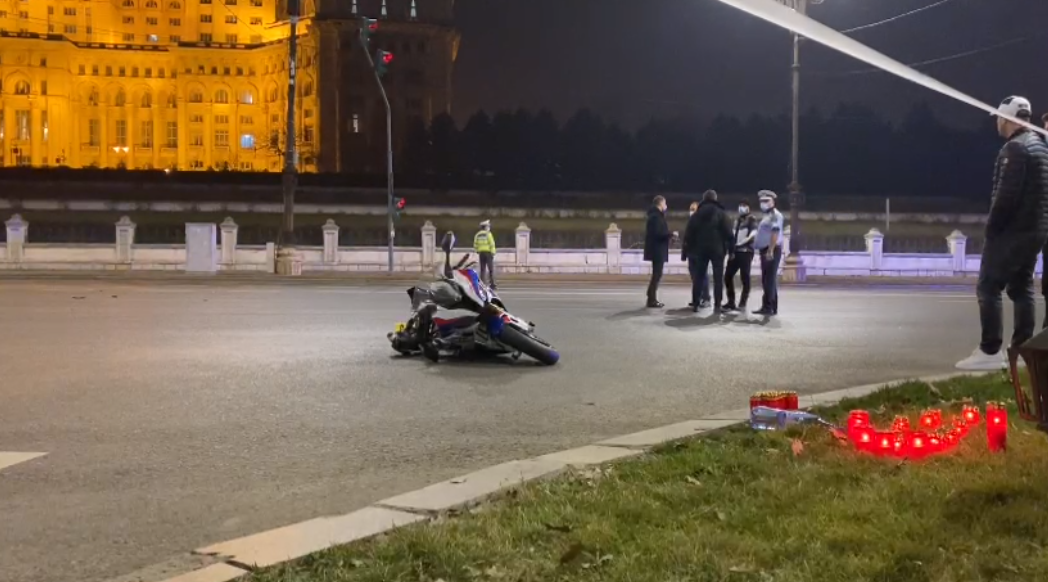 Accident grav în fața Parlamentului. Un motociclist a murit după impactul cu o maşină