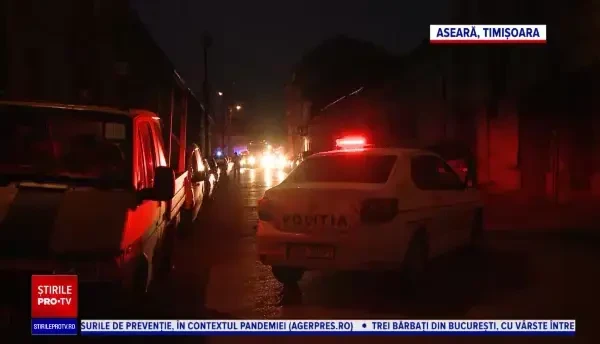 Explozie într-o clădire din Timişoara. Un bărbat a fost prins sub dărâmături. FOTO