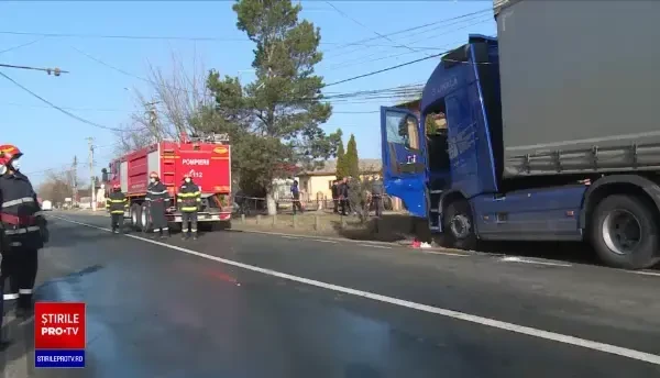 O fetiță de 11 ani, ucisă pe trecerea de pietoni de un TIR condus de un șofer polonez, la Răcari
