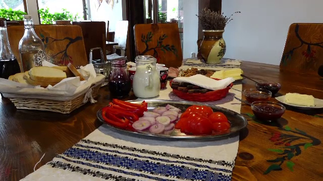 Turiștii au luat cu asalt satele de pe Valea Someșului. Ce i-a făcut pe oameni să vină aici