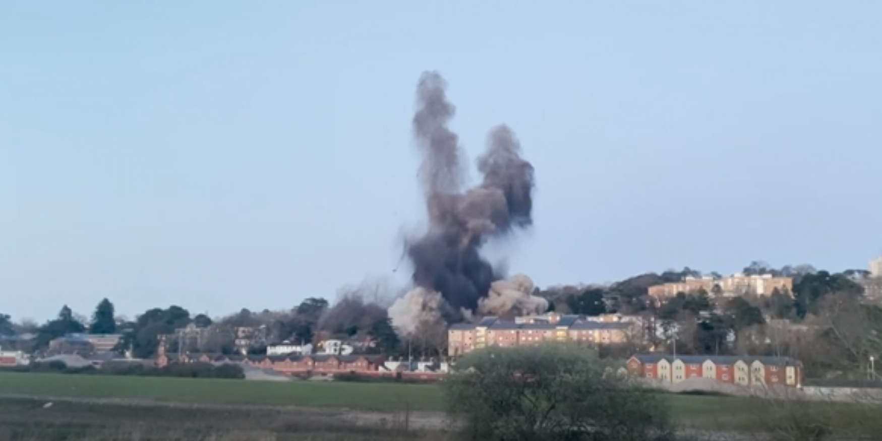 VIDEO. Momentul în care o bombă din Al Doilea Război Mondial este detonată în Marea Britanie