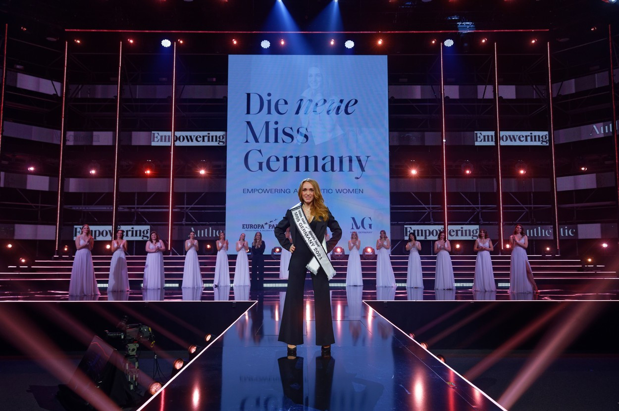Cum arată noua Miss Germania. Are 33 de ani şi doi copii