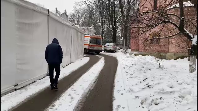 A fost finalizată ancheta în cazul copilului mort în ambulanţă, la Botoșani. Un avertisment şi o amendă de 2.000 lei