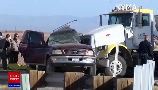 Accident cu cel puţin 15 morţi în California. Un SUV cu 27 de pasageri a lovit un TIR