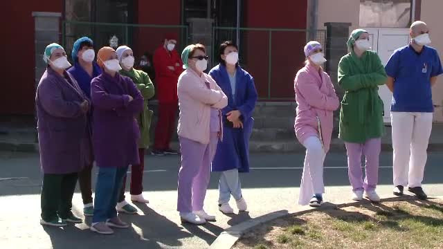 Mesajul medicilor pentru protestatarii care i-au numit ”asasini” și ”hoți”: ”Ajunge!”