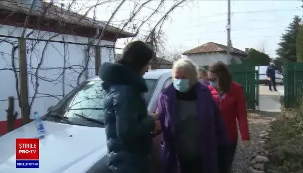 Poveste dramatică în Dâmboviţa. Un bărbat s-ar fi sinucis după ce și-a găsit mama moartă