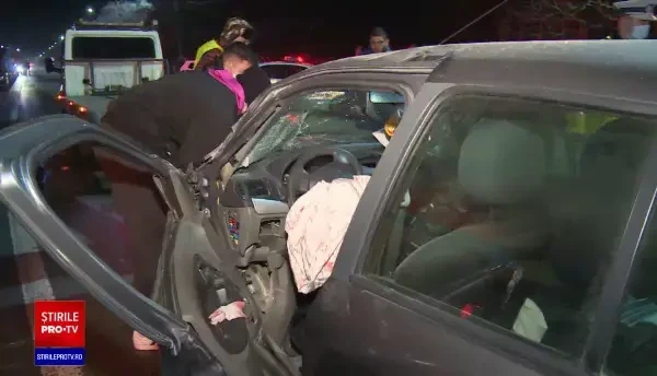 A intrat cu mașina în TIR după ce i s-a făcut rău la volan. ”Nu frână, nimic”