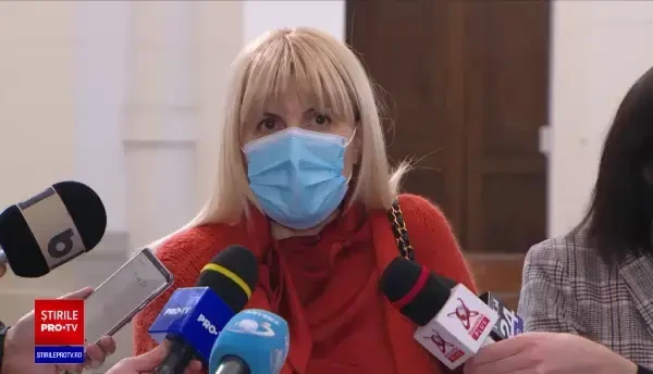 Elena Udrea poate să plece din ţară. Instanţa respinge cererea DNA de plasare sub control judiciar