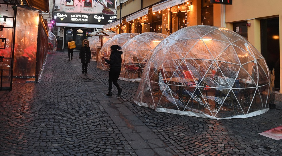 Cafenelele din Moscova acceptă doar clienţi care deţin coduri sanitare QR