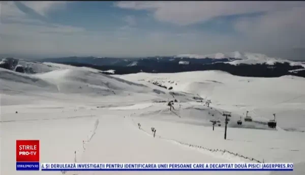 Sinaia, perfectă pentru sporturile de iarnă şi în această perioadă. Sezonul s-ar putea închide la 1 mai