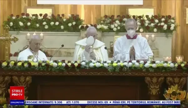 Papa Francisc își continuă vizita istorică în Irak, cu o slujbă într-o biserică devastată de ISIS
