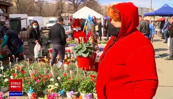 Furnicare în florării, înainte de 8 martie. Bărbații au cumpărat flori și cadouri