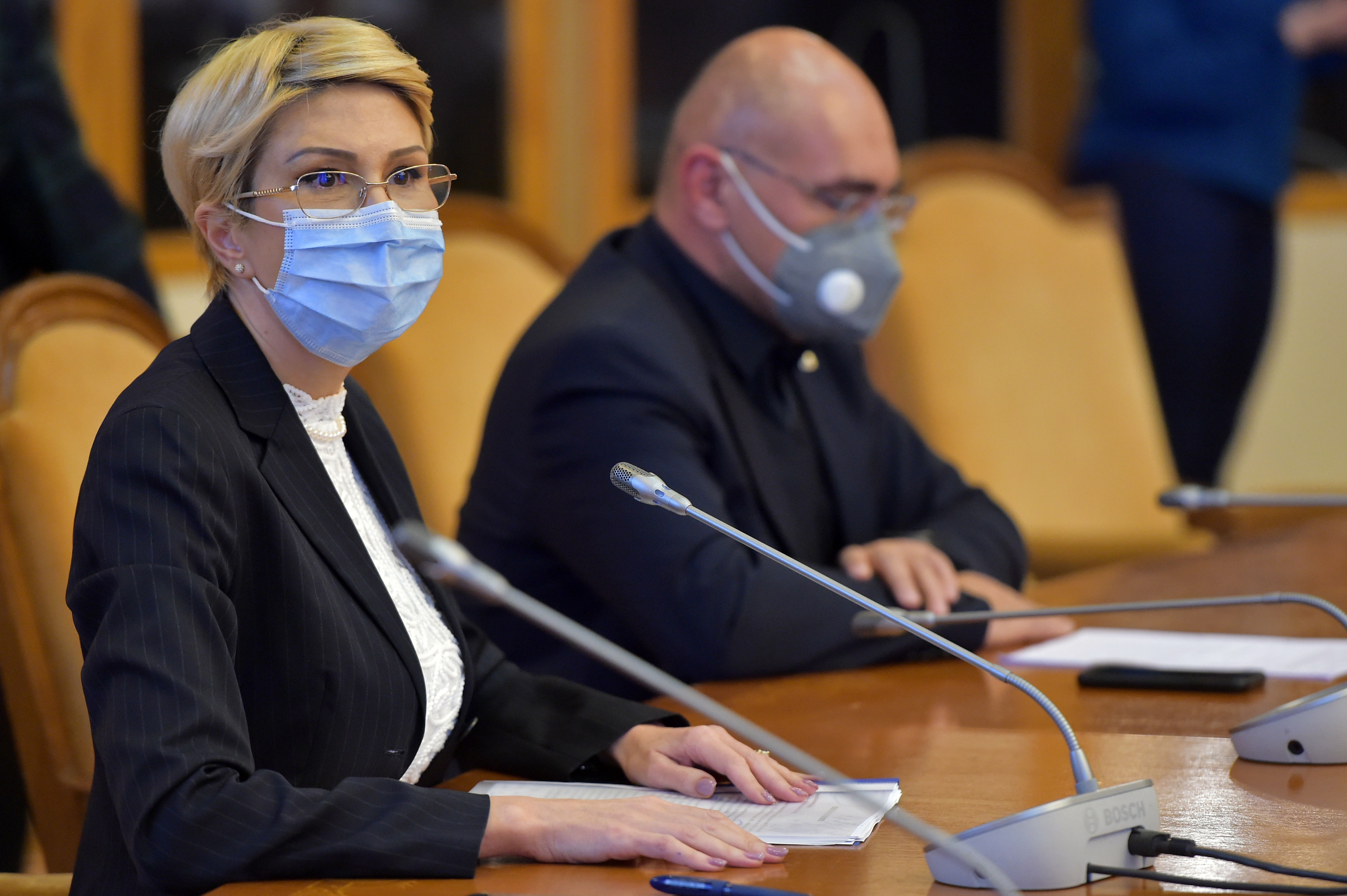 Raluca Turcan afirmă că a descoperit copii fără CNP la verificarea ajutoarelor sociale. „Acei copii nu există”