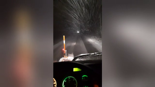 Ninsoarea a adus probleme în țară. Ce drumuri au fost închise
