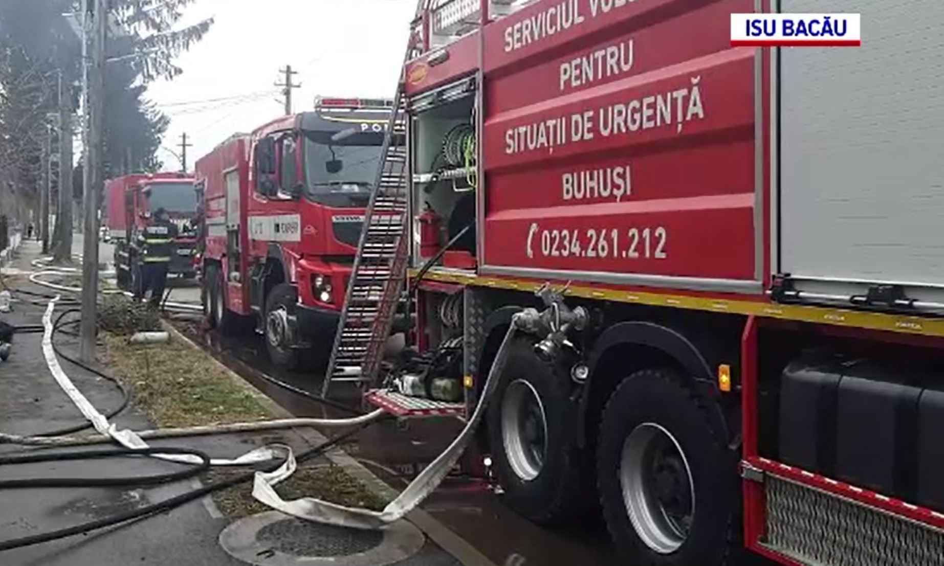 Doi copii și trei adulți din Bacău, ajunși la spital după ce un incendiu a acaparat două case