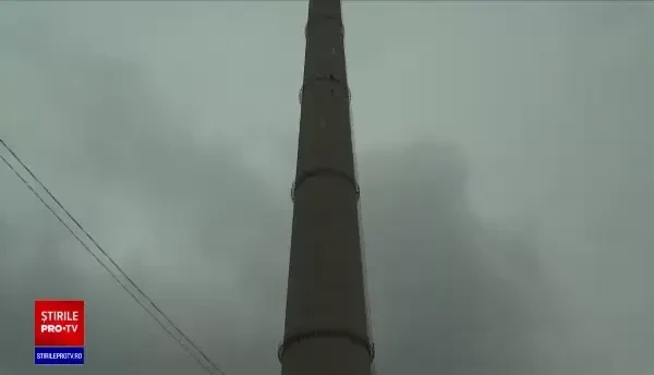 Una dintre cele mai înalte clădiri din România se vinde pe un leu