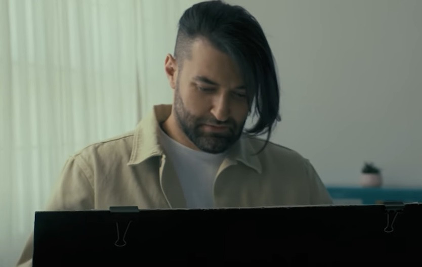 VIDEO. Smiley a lansat piesa „Până la tine”, dedicată fiicei lui născute în urmă cu trei zile