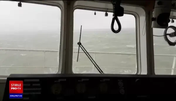 Cei 9 marinari ucraineni salvați din largul Mării Negre au ajuns în Constanța. Căpitanul e de negăsit