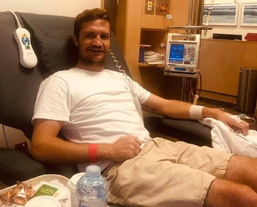 Drama pentru un tanar de 30 de ani. A mers la medic cu dureri de spate si a aflat ca are cancer in stadiu terminal