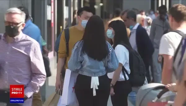 Începând de luni, orice român peste 16 ani se poate înscrie la vaccinare. Sunt aproape 90.000 de locuri libere